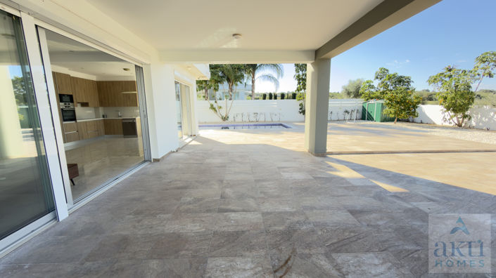 Image No.27-3 Bed Villa for sale