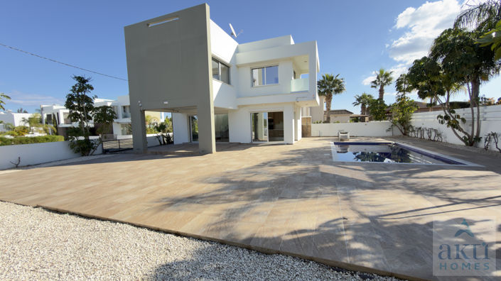 Image No.30-3 Bed Villa for sale