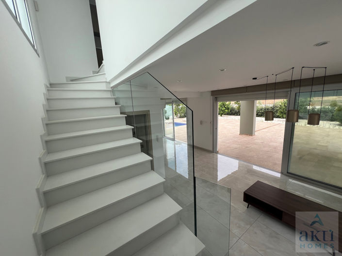 Image No.8-3 Bed Villa for sale