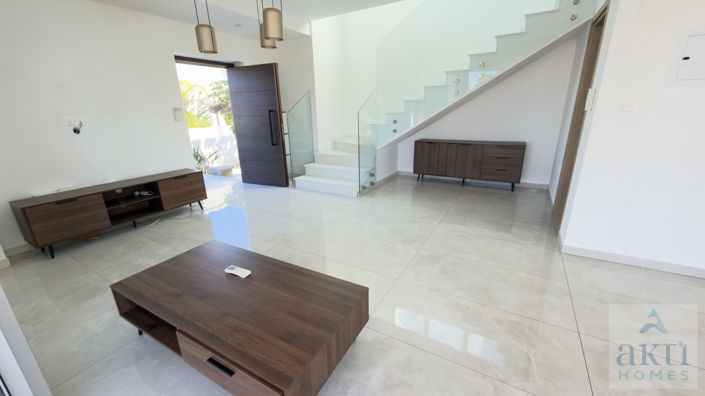 Image No.9-3 Bed Villa for sale