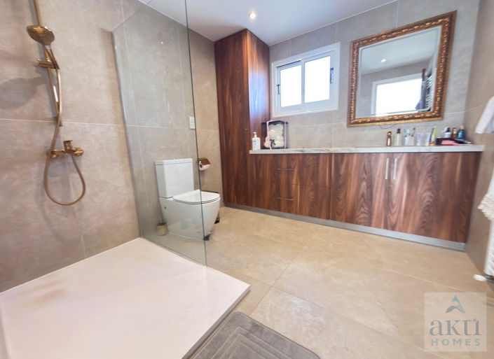 Image No.13-4 Bed Villa for sale