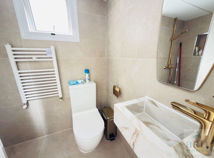 Image No.14-4 Bed Villa for sale