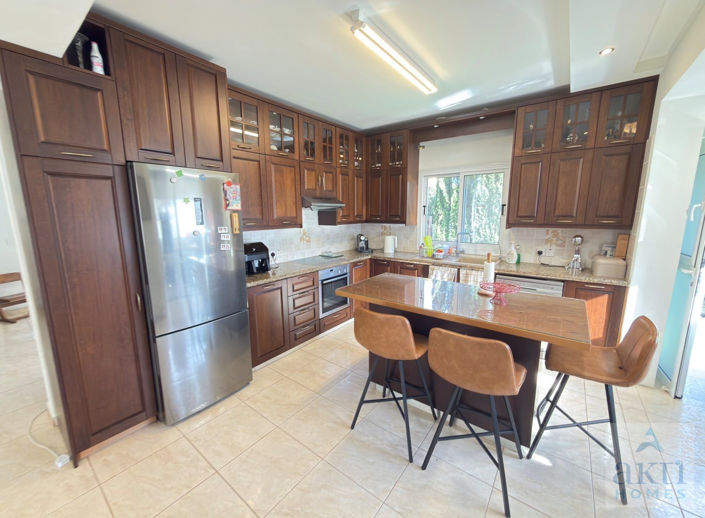 Image No.3-4 Bed Villa for sale