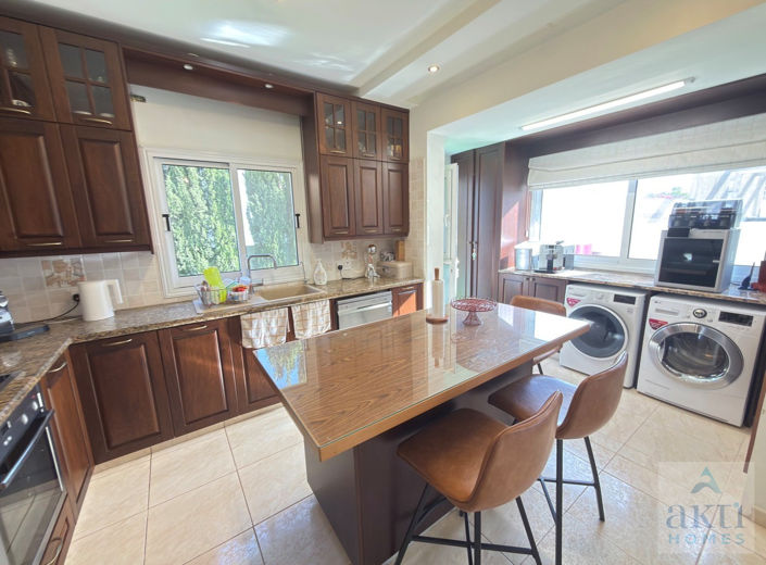 Image No.7-4 Bed Villa for sale