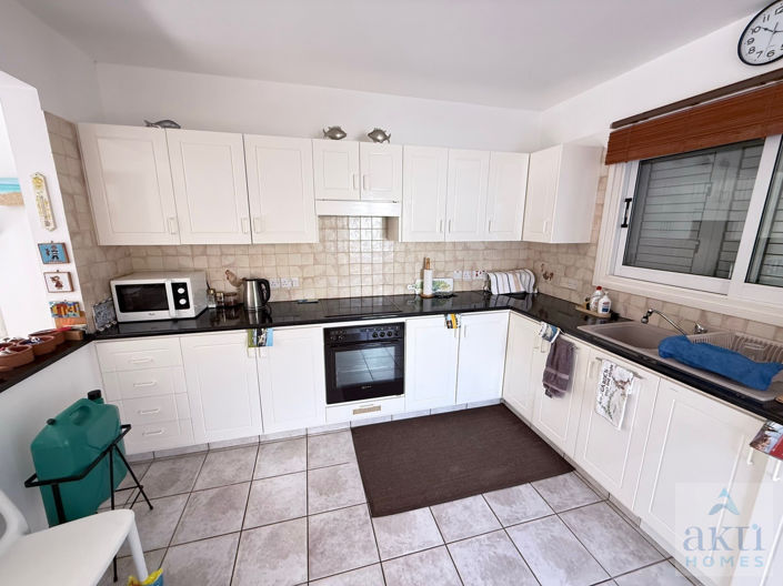 Image No.12-3 Bed Villa for sale