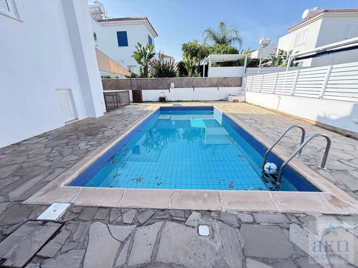 Image No.3-3 Bed Villa for sale