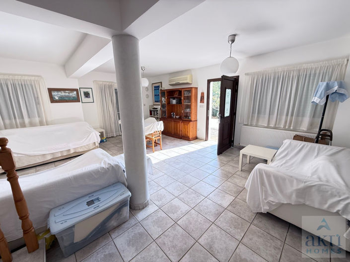 Image No.9-3 Bed Villa for sale