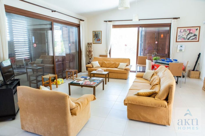 Image No.6-Villa de 4 chambres à vendre à Protaras