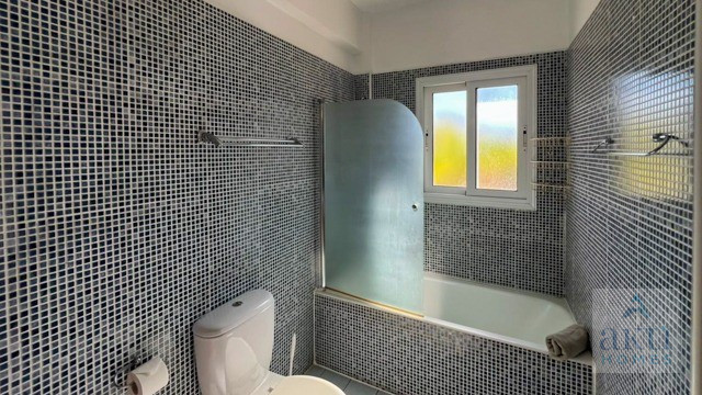 Image No.12-5 Bed Villa for sale