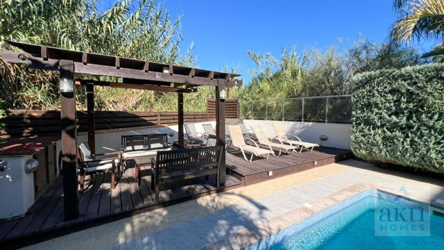 Image No.18-5 Bed Villa for sale