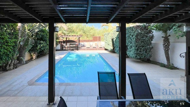 Image No.19-5 Bed Villa for sale