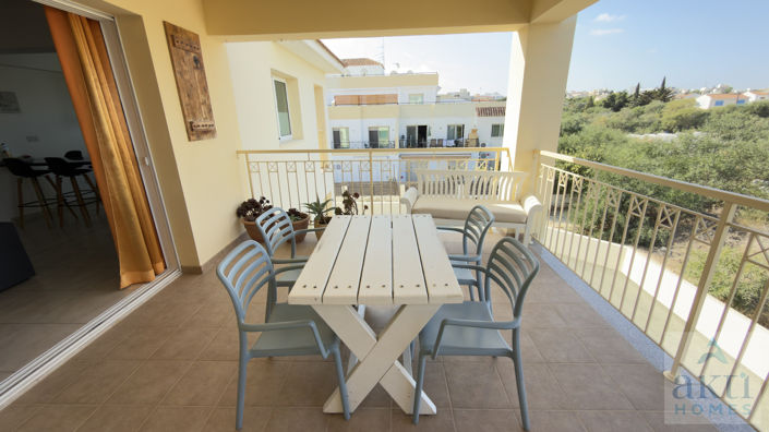 Image No.18-2 Bed Apartment for sale