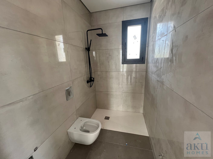 Image No.9-3 Bed Villa for sale