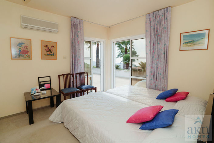 Image No.24-3 Bed Villa for sale