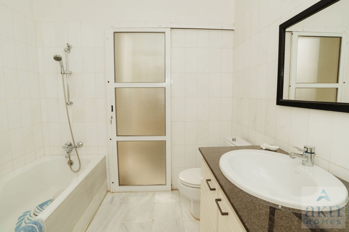 Image No.32-3 Bed Villa for sale