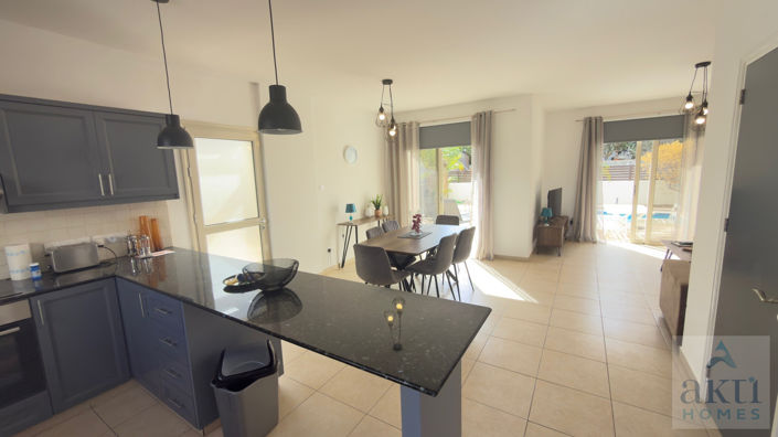 Image No.10-3 Bed Villa for sale