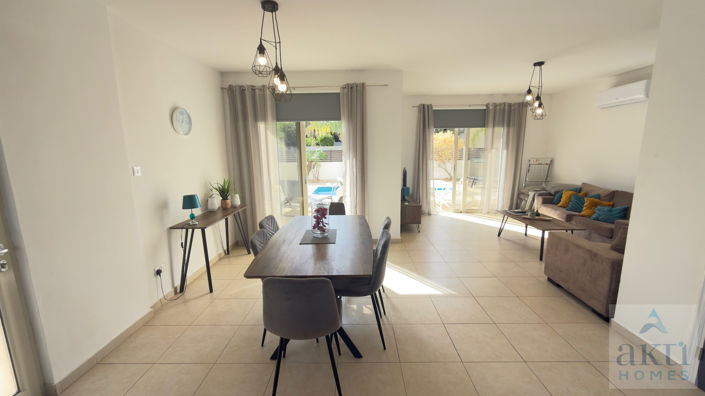 Image No.12-3 Bed Villa for sale