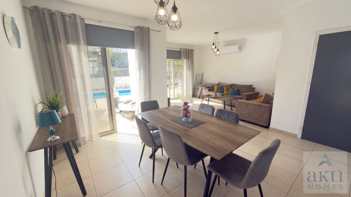 Image No.15-3 Bed Villa for sale