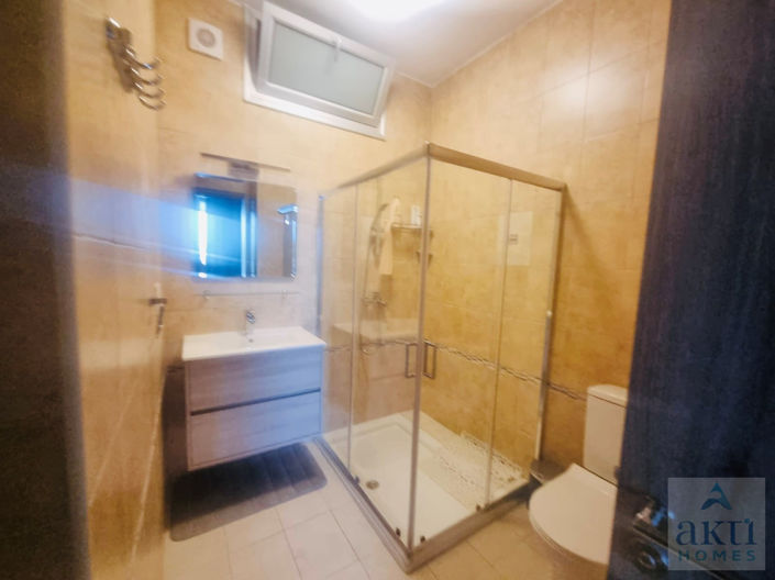 Image No.19-3 Bed House for sale