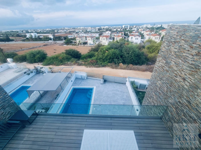 Image No.2-3 Bed House for sale