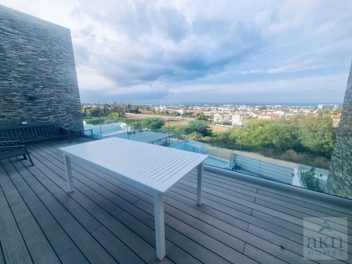 Image No.24-3 Bed House for sale