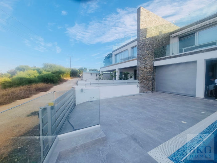 Image No.26-3 Bed House for sale