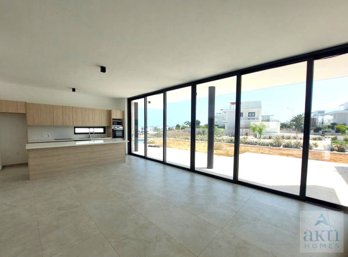 Image No.11-3 Bed Villa for sale