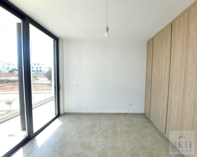 Image No.13-3 Bed Villa for sale