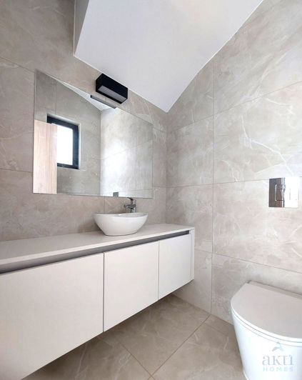 Image No.18-3 Bed Villa for sale