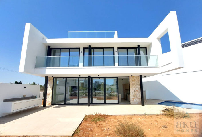 Image No.25-3 Bed Villa for sale