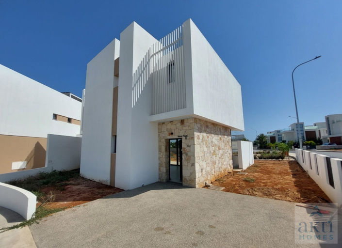 Image No.26-3 Bed Villa for sale