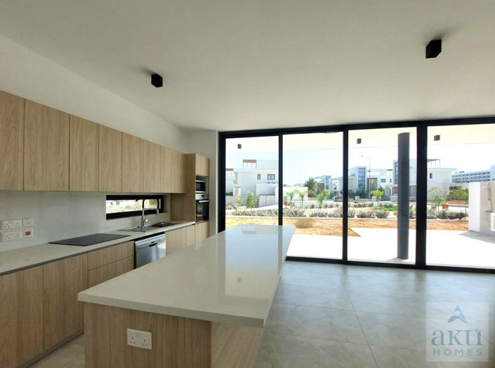 Image No.8-3 Bed Villa for sale