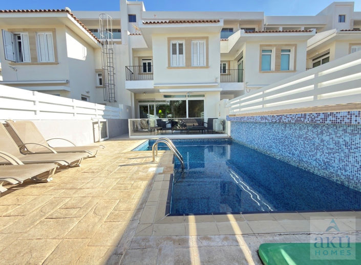 Image No.21-2 Bed Villa for sale