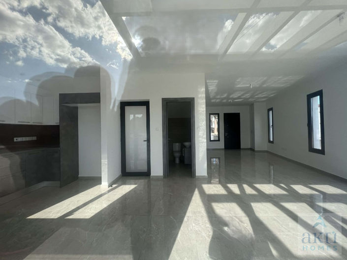 Image No.4-Villa de 4 chambres à vendre à Deryneia