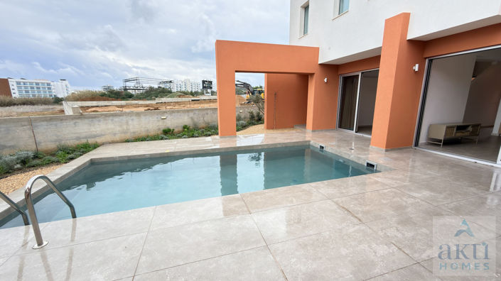 Image No.18-Villa de 4 chambres à vendre à Protaras