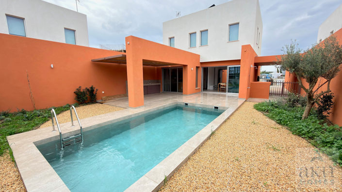 Image No.28-3 Bed Villa for sale