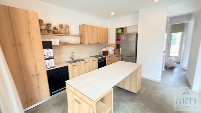 Image No.9-3 Bed Villa for sale