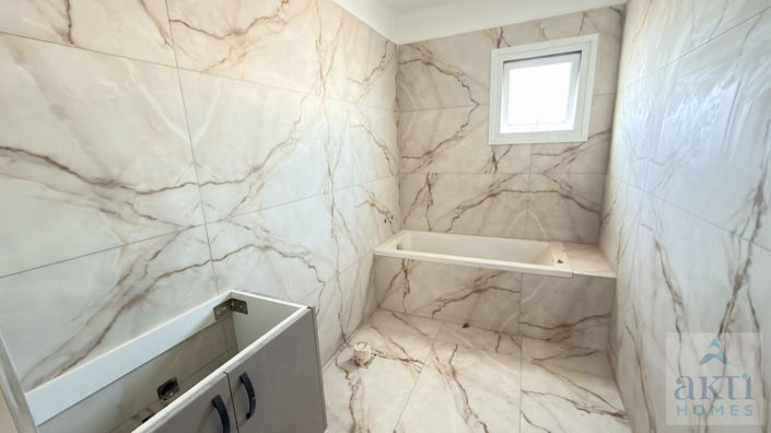 Image No.13-3 Bed Apartment for sale