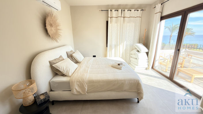 Image No.14-5 Bed Villa for sale