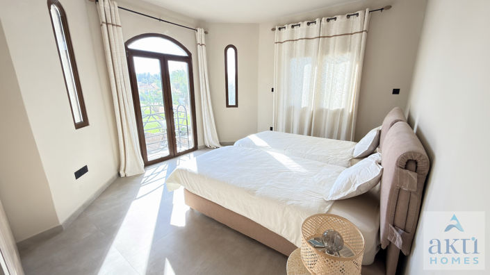 Image No.17-5 Bed Villa for sale