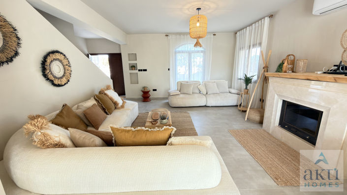 Image No.3-5 Bed Villa for sale