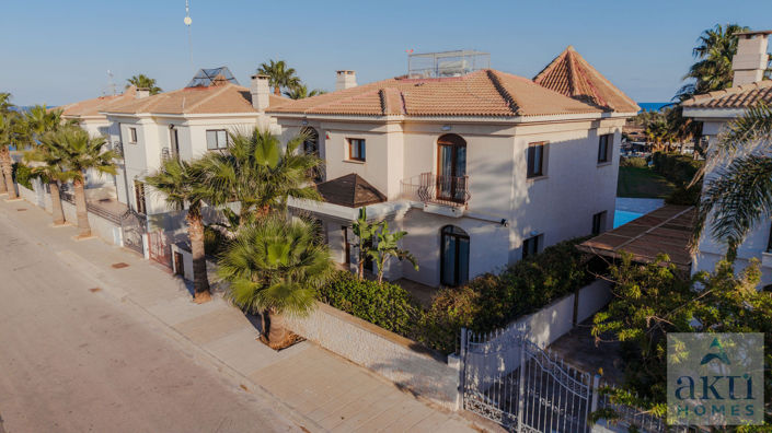 Image No.33-5 Bed Villa for sale