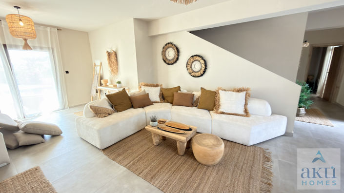 Image No.5-5 Bed Villa for sale