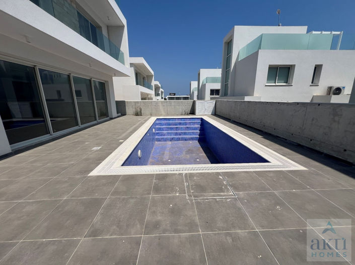 Image No.15-3 Bed Villa for sale