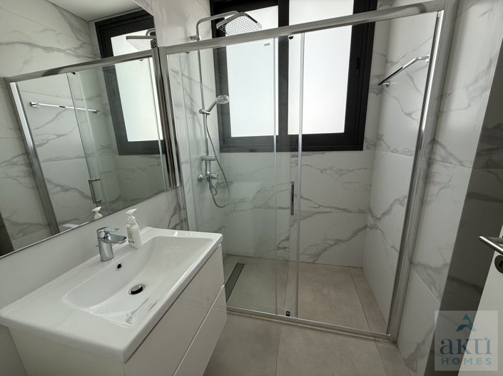 Image No.18-3 Bed Villa for sale