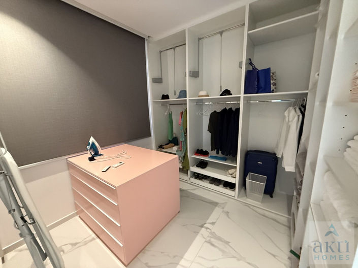 Image No.21-3 Bed Villa for sale