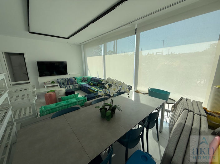 Image No.8-3 Bed Villa for sale