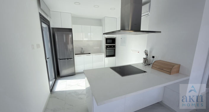 Image No.10-3 Bed Villa for sale