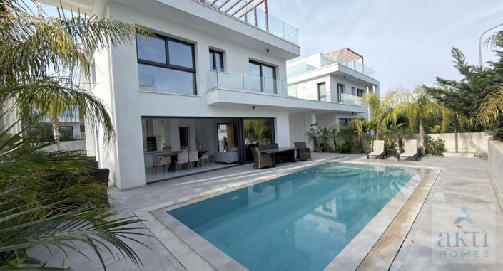 Image No.22-3 Bed Villa for sale