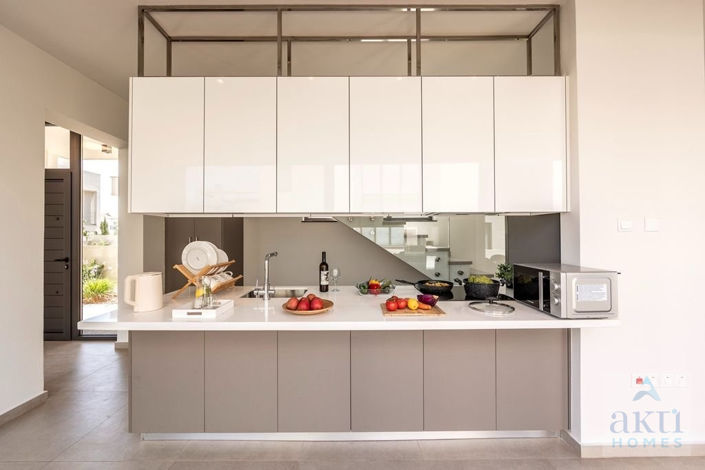 Image No.10-3 Bed Villa for sale